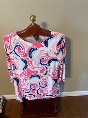 JM Collection Pink, White & Navy Swirl Crewneck Top